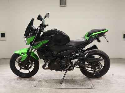 Kawasaki Z400 2019