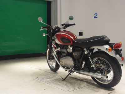 Triumph Bonneville T120 2025