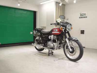 Kawasaki W800 2022