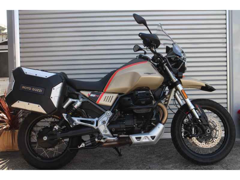 Moto Guzzi V85 TT 2021