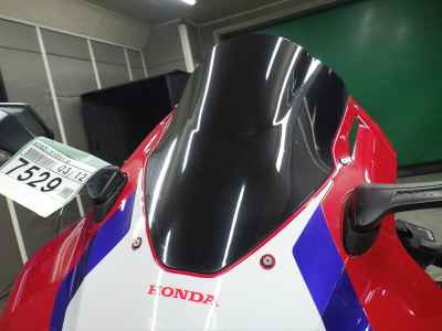 Honda CBR1000RR-R SP 2022