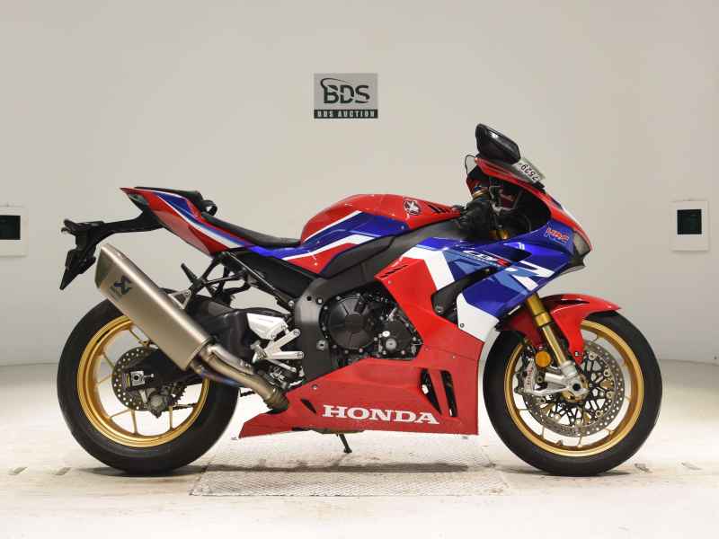 Honda CBR1000RR-R SP 2022