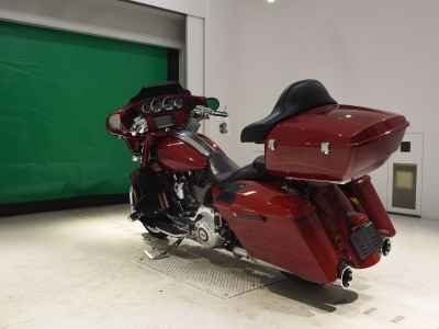 Harley-Davidson FLHXSE1800CVO 2016