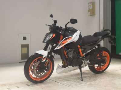 KTM 890 Duke R 2021