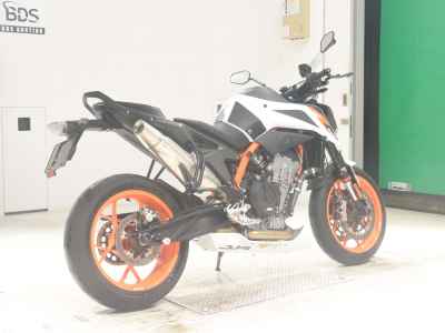 KTM 890 Duke R 2021