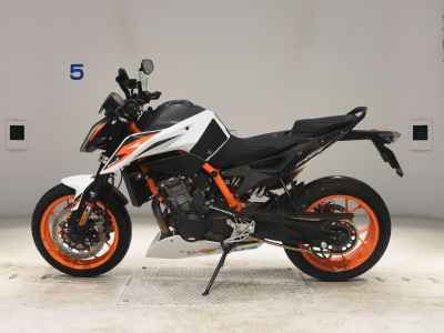 KTM 890 Duke R 2021