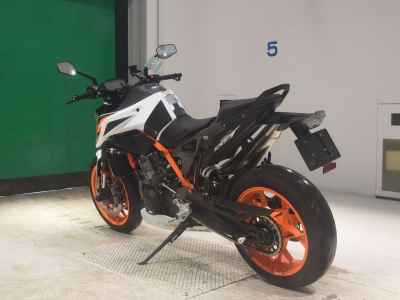 KTM 890 Duke R 2021