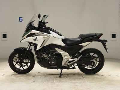 Honda NC750X DCT 2022