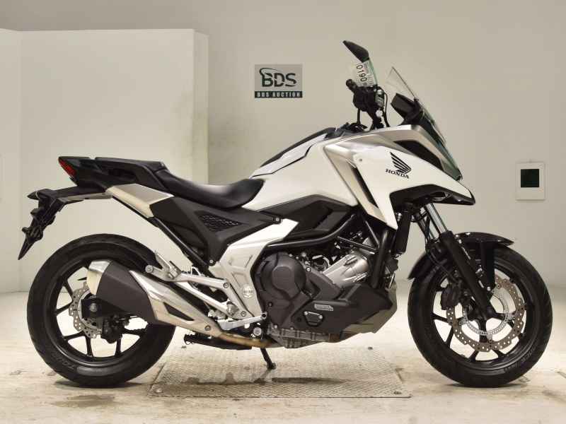 Honda NC750X DCT 2022