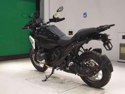 BMW R 1300 GS Triple Black 2024